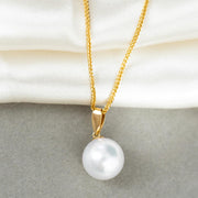 Natural Akoya Pearl Necklace 8-9mm, 18K Gold